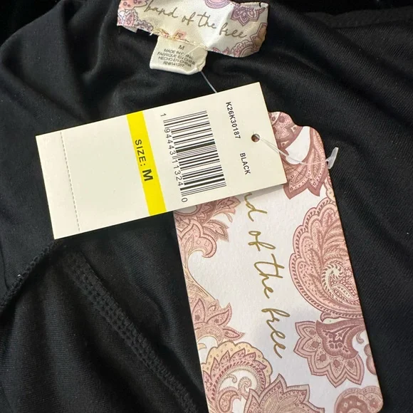 NWT Band Of The Free Girl Crush Black Velvet Midi Dress Size Medium - Picture 8 of 10